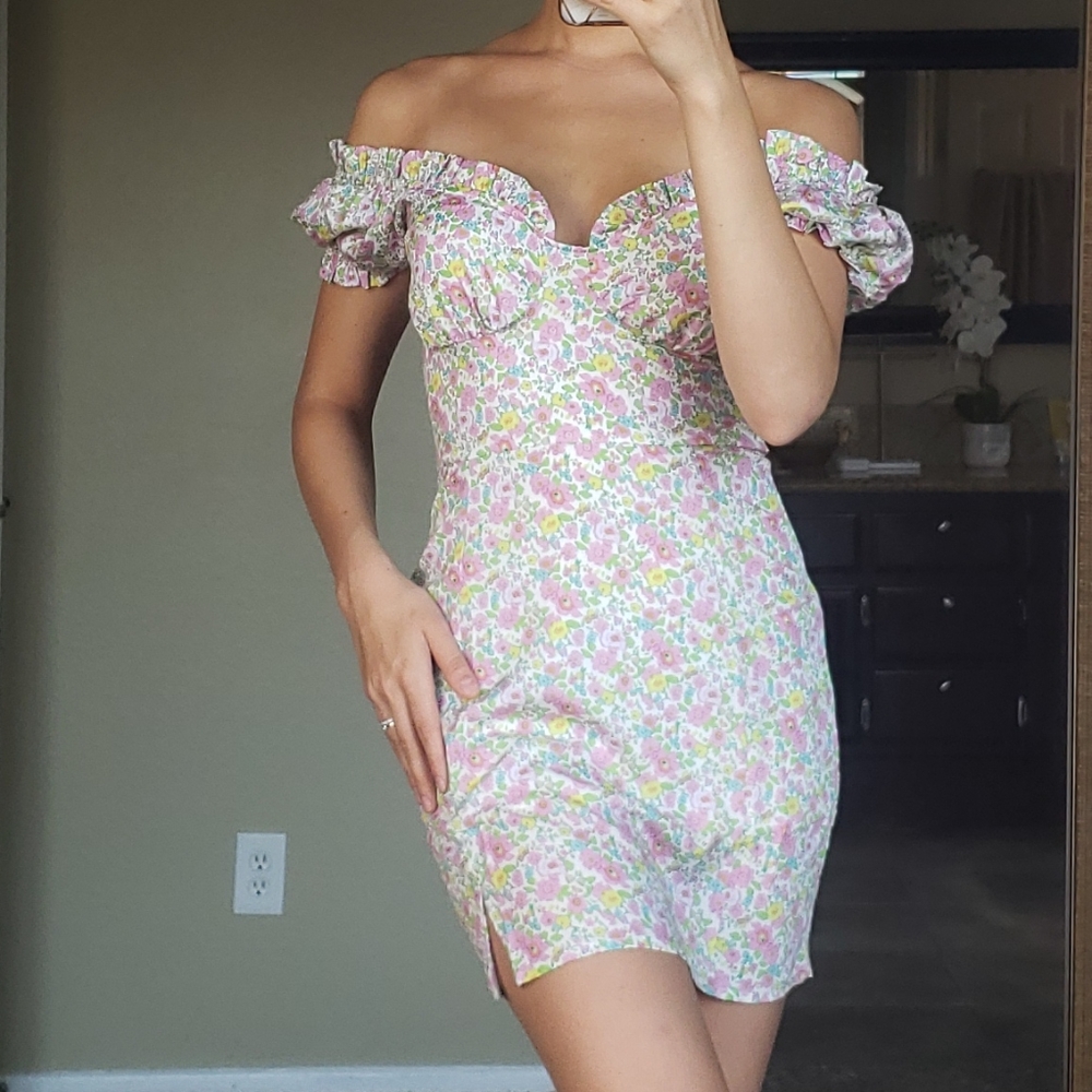 Beautiful floral mini dress